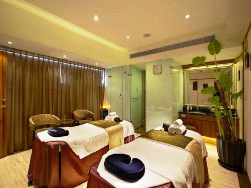 Taipei Garden Hotel - Ximending Екстер'єр фото A spa in India