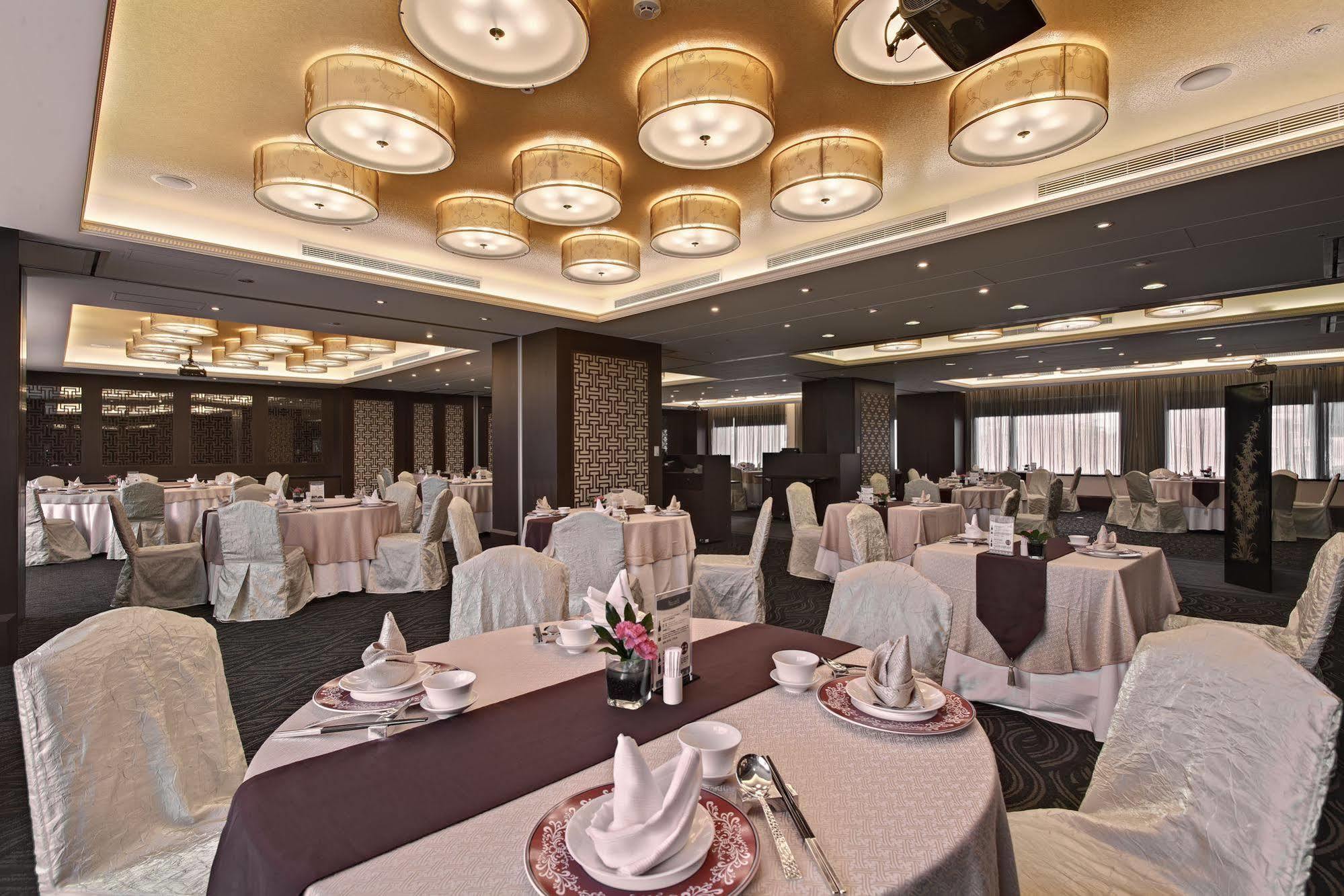 Taipei Garden Hotel - Ximending Екстер'єр фото The ballroom